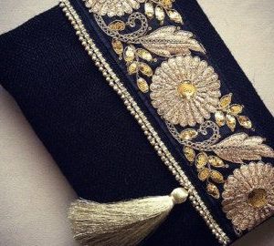 Chic Bohemian Natural Straw Clutch – Handcrafted & Versatile