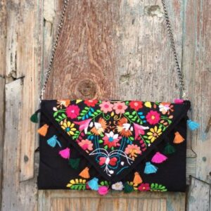 Chic Straw Clutches | Lightweight & Elegant Summer Accessory