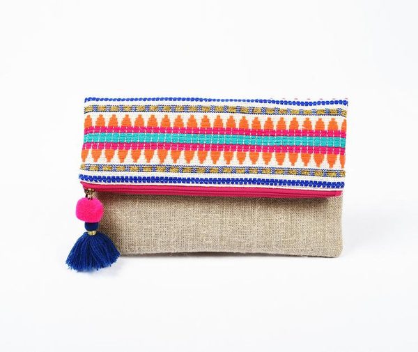 Handwoven Moroccan Straw Clutch - Sustainable Style