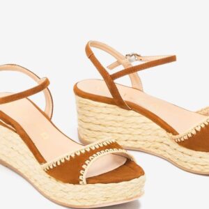 Straw Sandals 010 - Eco-Friendly Summer Footwear