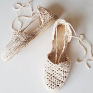 Eco-Friendly Straw Sandals: Sustainable & Stylish Comfort