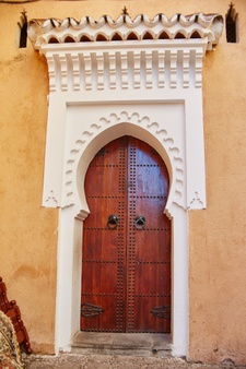 Elegant Moroccan Arched Wood Door | High-end Craftsmanship