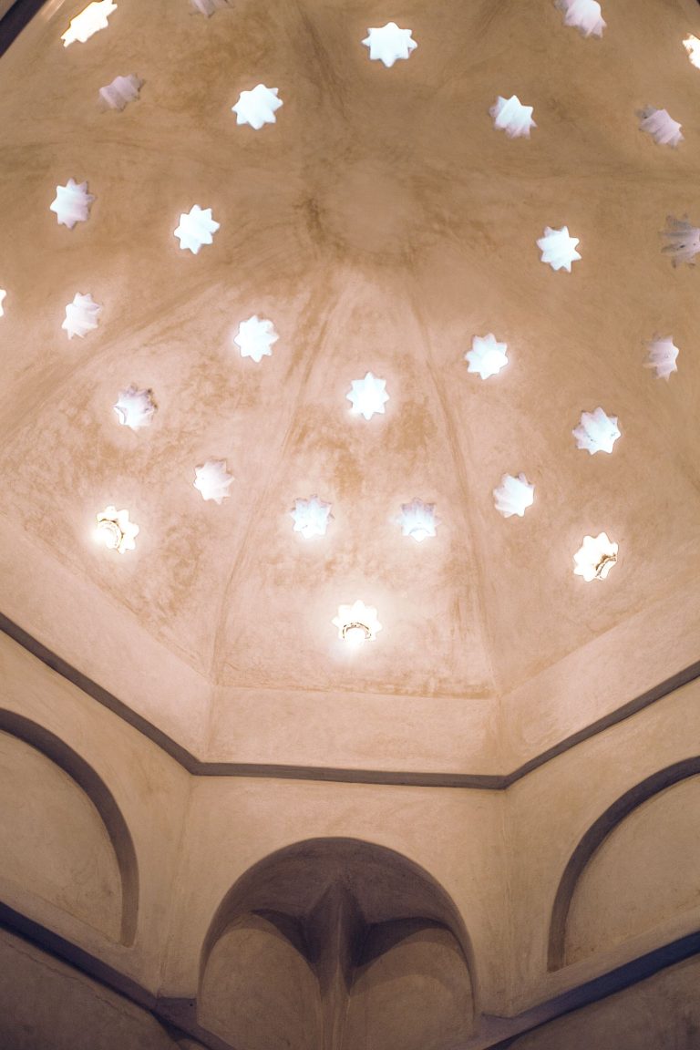 Star-pierced hammam dome