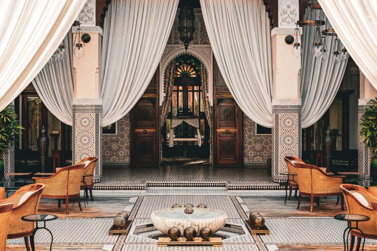 Symmetry in the entrance hall
