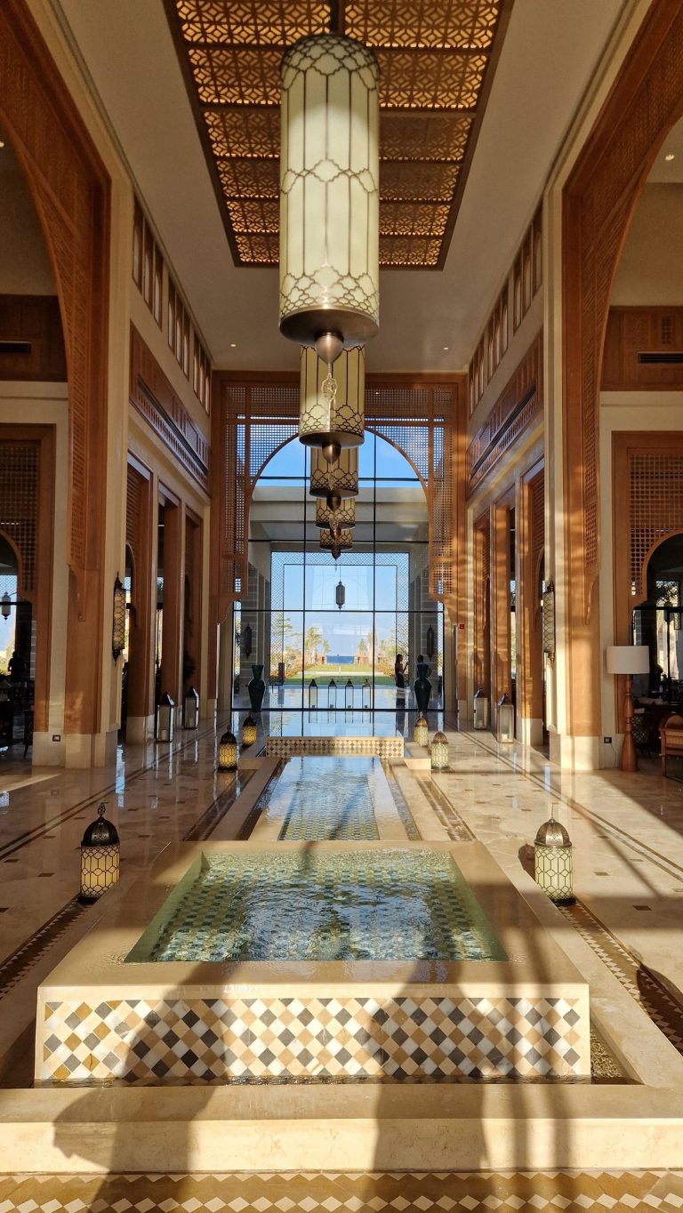 Arcaded lobby gallery